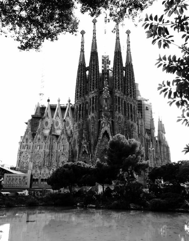 Apartments Barcelona Sagrada Kamer foto