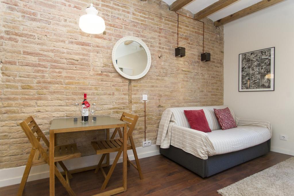 Apartments Barcelona Sagrada Kamer foto
