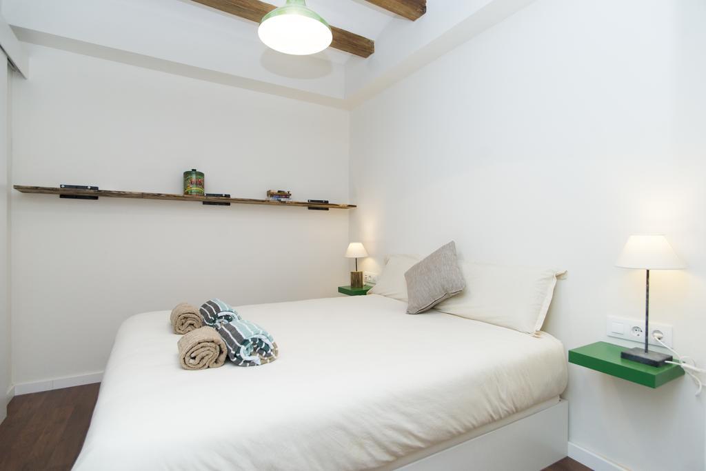 Apartments Barcelona Sagrada Kamer foto
