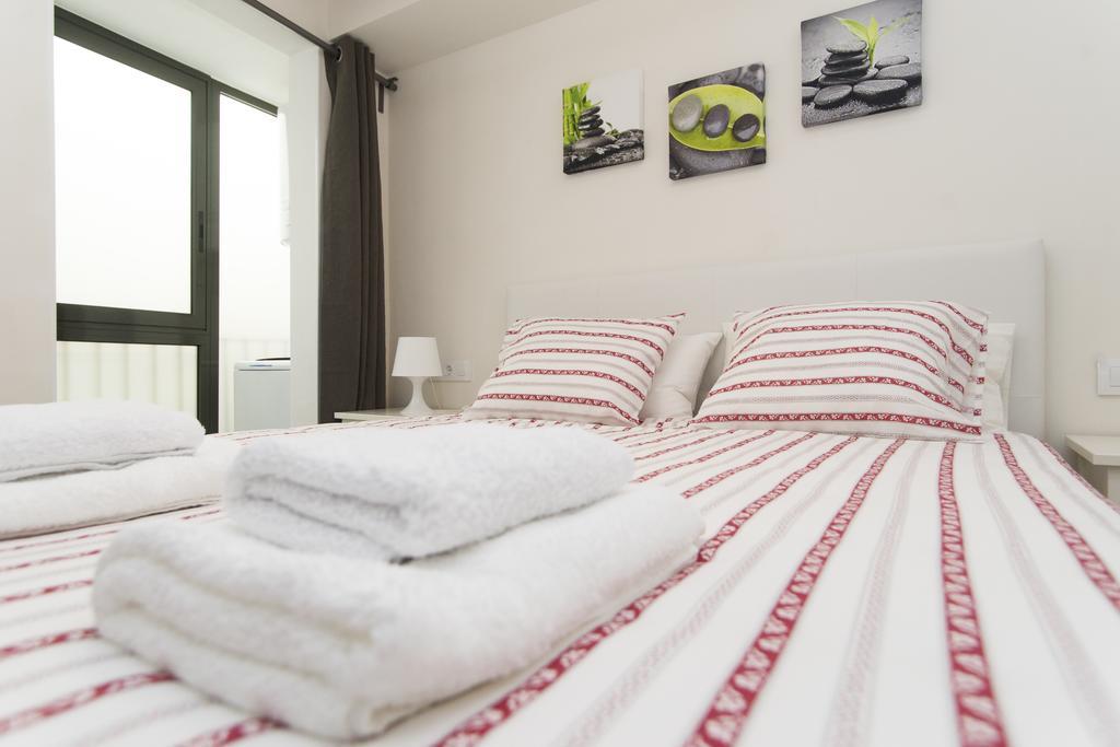 Apartments Barcelona Sagrada Kamer foto